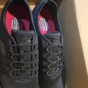 Skechers wide fit work shoes